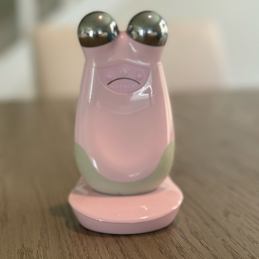 NuFace Light Pink and Silver Toning Device
